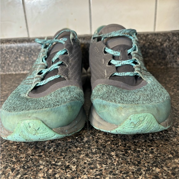 Under Armour Charged Bandit 2 Aqua Splash / Dark Grey Shoes Size Women’s 9 - Picture 6 of 12